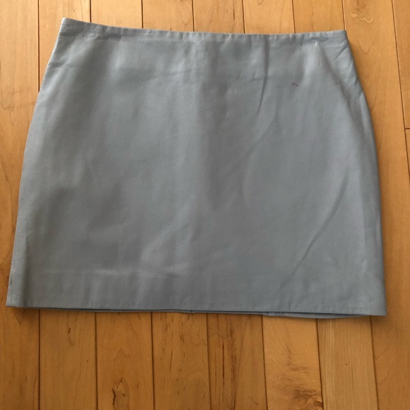 BCBGMAXAZRIA Leather Mini Skirt Size 0 - Picture 2 of 3